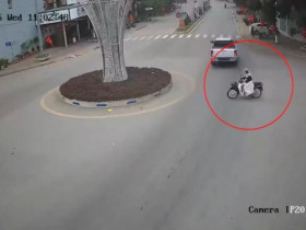 Clip: Người phụ nữ vào vòng xuyến theo cách khiến ai cũng phải ngơ ngác