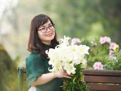 Văn thơ - Người đàn bà dưới vòm thơ khiết trinh