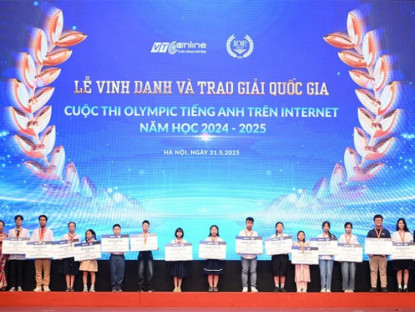 Thông tin doanh nghiệp - Lễ vinh danh và trao giải IOE 2024 – 2025: 15 năm lan tỏa phong trào học tiếng Anh trực tuyến toàn quốc