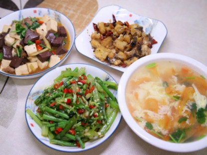 Ẩm thực - Thực đơn 4 món đơn giản, hấp dẫn cho gia đình đông người