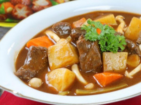 Hầm thịt bò, người dùng dứa người cho chè khô, còn đây là mẹo của đầu bếp, thịt mềm nhanh không phải dùng nồi áp suất