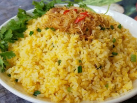 Làm cơm rang trứng đừng cho ngay vào chảo, thêm bước này mới chuẩn, hạt nào cũng vàng ươm căng bóng, săn chắc