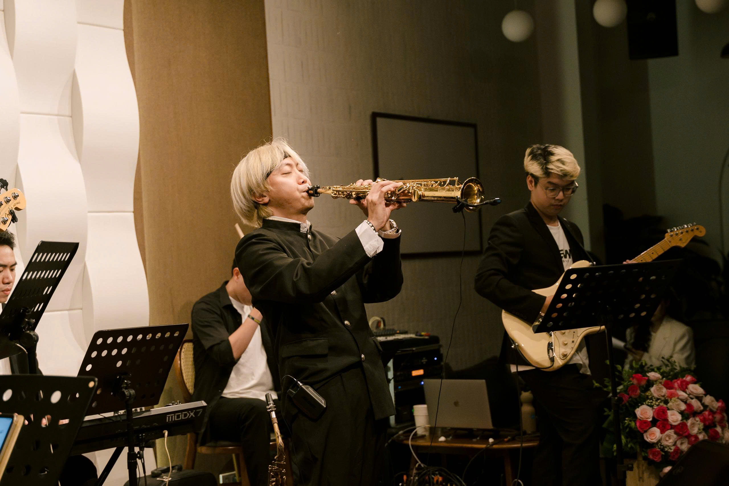 "Thanh âm thời gian” – Hành trình cảm xúc cùng tiếng kèn saxophone của Taruki Bảo Anh - 1