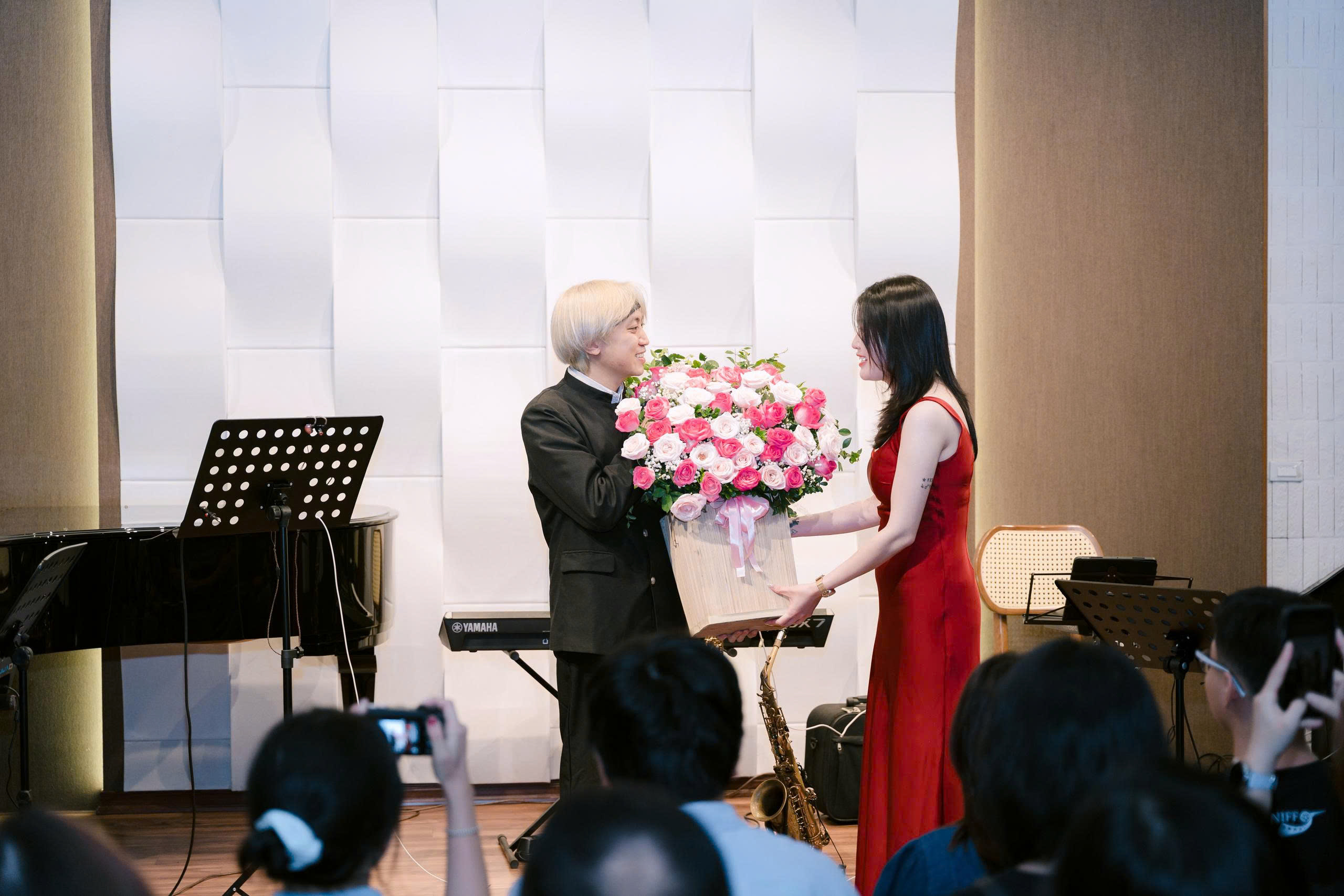 "Thanh âm thời gian” – Hành trình cảm xúc cùng tiếng kèn saxophone của Taruki Bảo Anh - 3