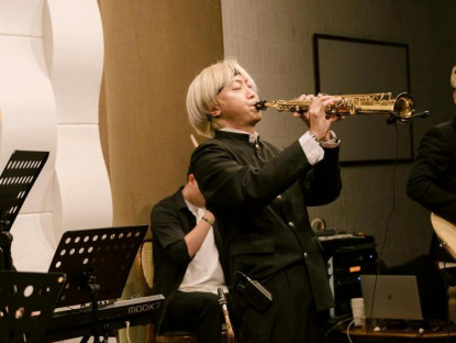 Âm nhạc - &quot;Thanh âm thời gian” – Hành trình cảm xúc cùng tiếng kèn saxophone của Taruki Bảo Anh
