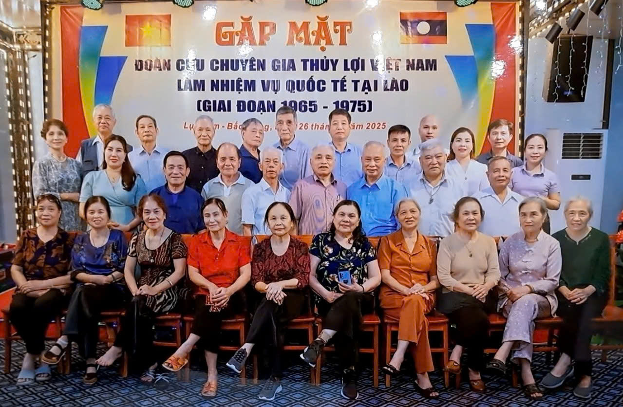 “Vừa làm chuyên gia, vừa làm tiều phu” – những chiến sĩ thầm lặng dựng thủy lợi giữa rừng sâu đất Lào - 1