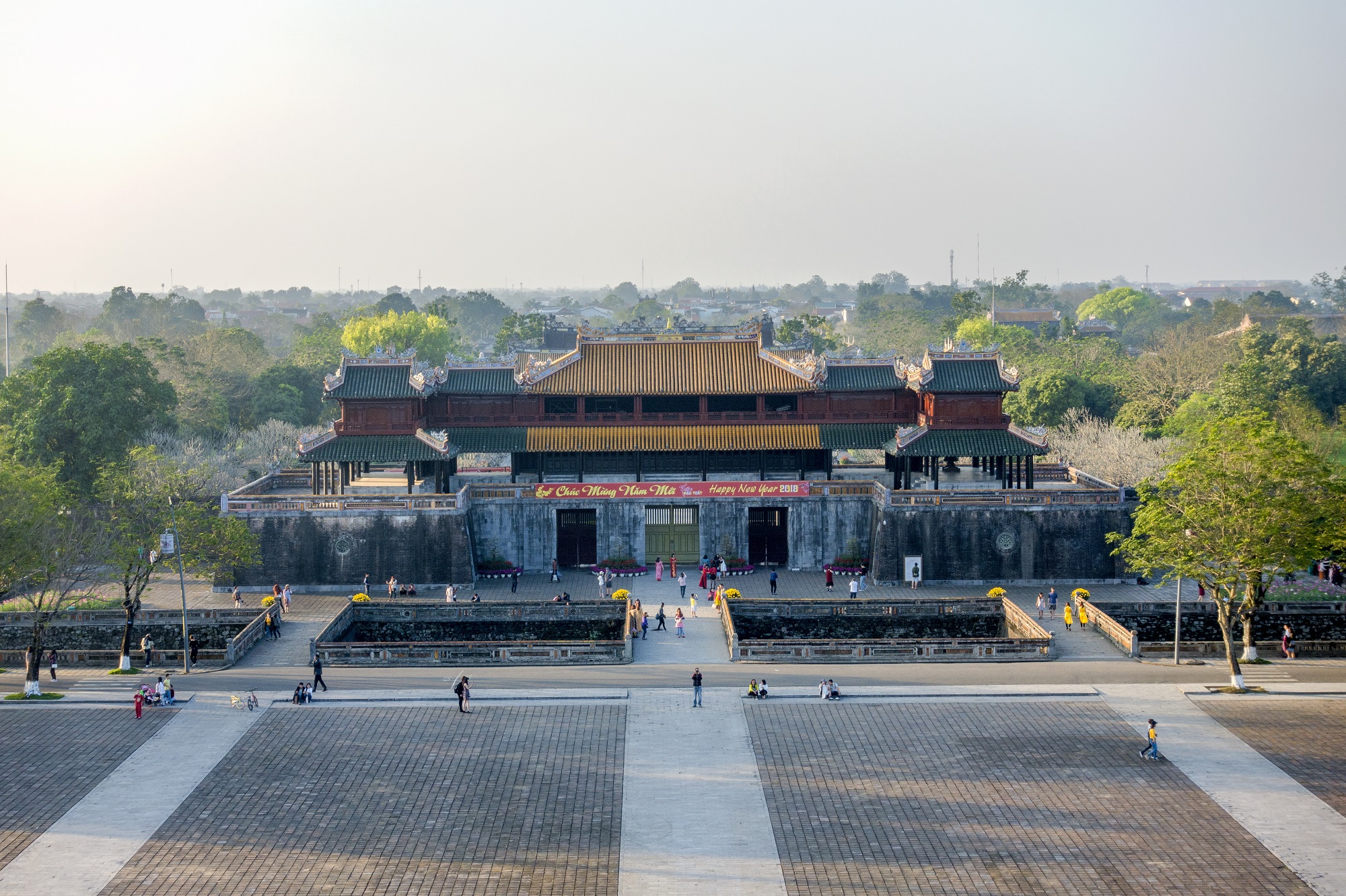 Bộ VHTTDL đề nghị các địa phương tăng cường quản lý, bảo vệ, phát huy giá trị di tích lịch sử- văn hóa, danh lam thắng cảnh - 1
