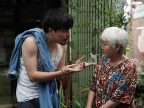 Xin mẹ kế tiền mua nhà cưới vợ nhưng bị từ chối, thấy thứ trong ngăn kéo bà, tôi hối hận tột cùng