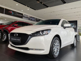 Mazda2: “Chiếc túi xách bốn bánh” của phái đẹp đô thị