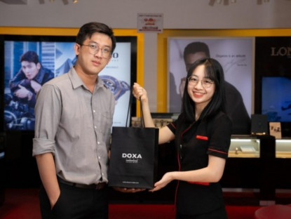 Thông tin doanh nghiệp - Thú vị với cách gọi tên các vị trí nhân viên bán hàng tại Đồng Hồ Hải Triều
