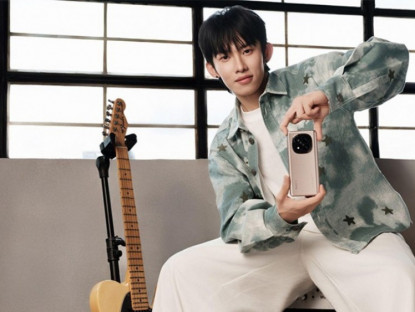 Thông tin doanh nghiệp - Bật mood thời trang, sẵn sàng vi vu hè này cùng Kay Trần và Redmi Note 14 Series Vàng Sa Mạc