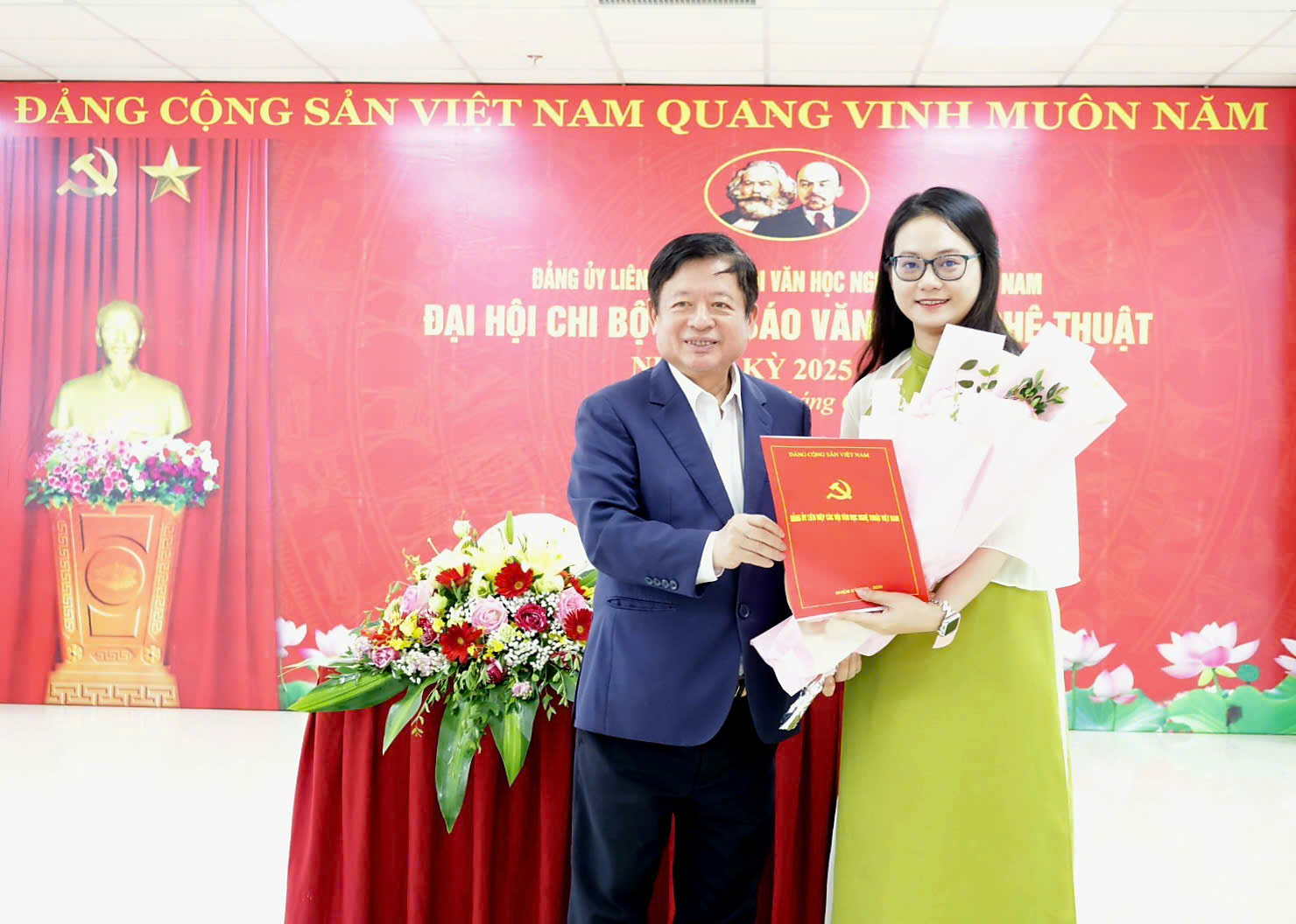 Đại hội Chi bộ Thời báo Văn học nghệ thuật nhiệm kỳ 2025-2027 - 6