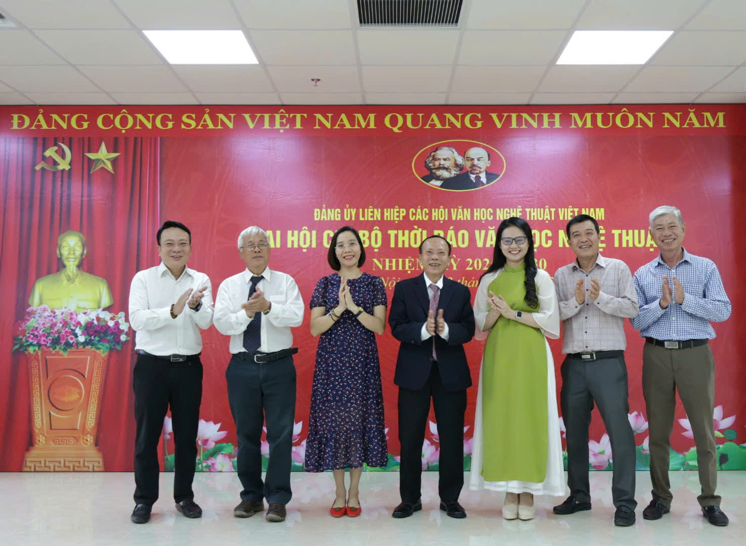 Đại hội Chi bộ Thời báo Văn học nghệ thuật nhiệm kỳ 2025-2027 - 8
