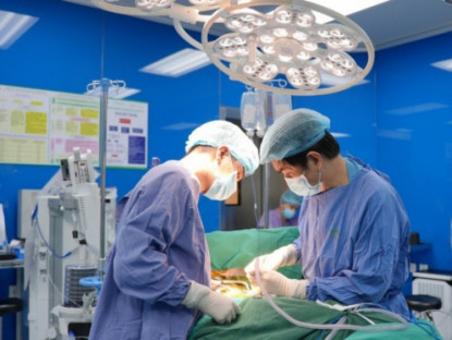 Thông tin doanh nghiệp - Chỉ đau đầu vào 9 - 10 giờ sáng, đi khám bất ngờ phát hiện khối u chèn ép não