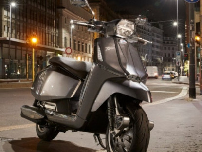 Công nghệ - Xe ga 275cc thương hiệu Ý thiết kế ăn đứt Vespa, trang bị lất át Honda SH