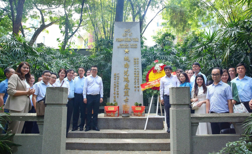 Đoàn công tác Hội Nhà báo Việt Nam thăm "Địa chỉ đỏ" của Báo chí Cách mạng Việt Nam tại Quảng Châu - 1