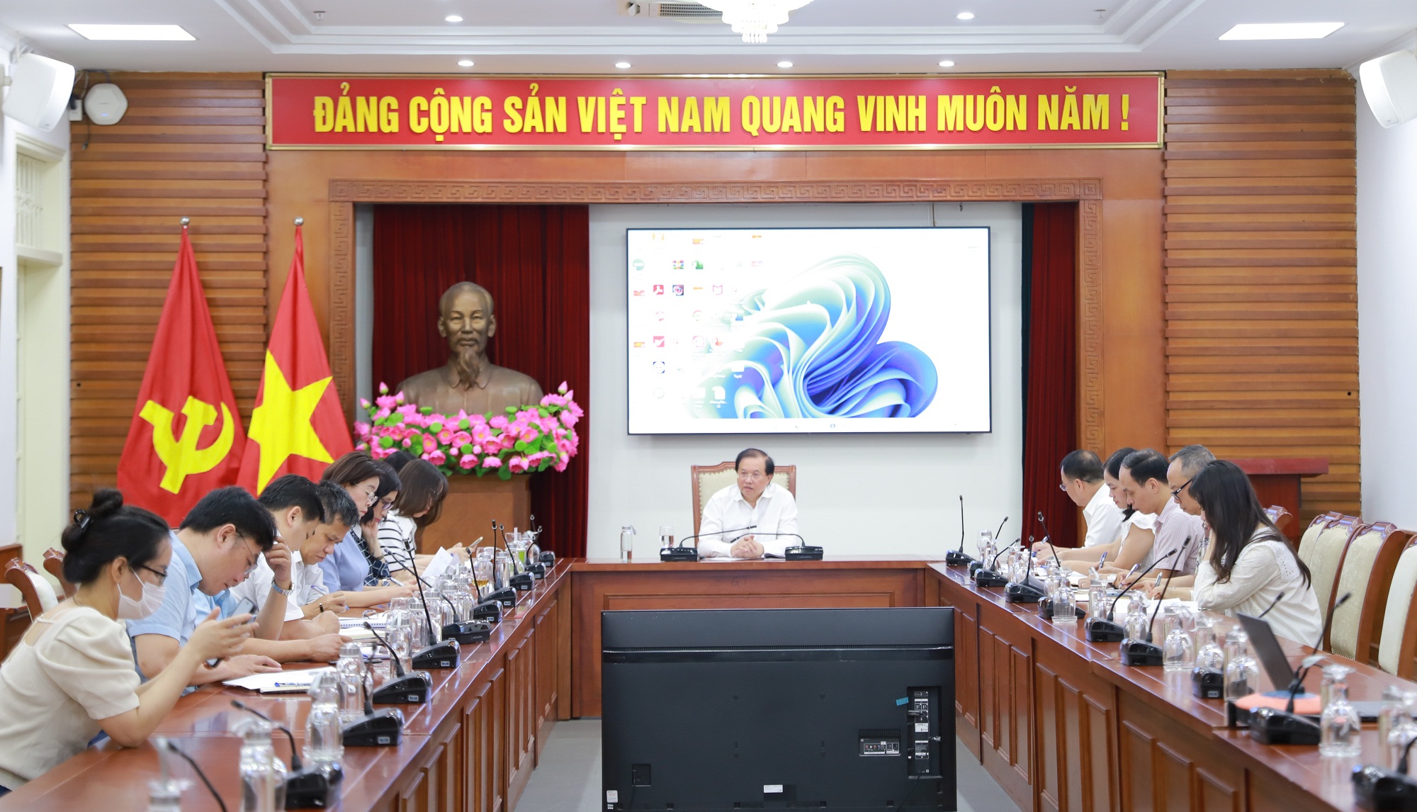 Đẩy mạnh công tác phối hợp giữa các đơn vị trong việc tổ chức Triển lãm thành tựu kinh tế-xã hội nhân dịp kỷ niệm 80 năm Ngày Quốc khánh - 2