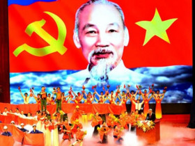 Tổ chức tốt công tác tuyên truyền cổ động kỷ niệm các ngày lễ lớn và sự kiện lịch sử quan trọng của đất nước