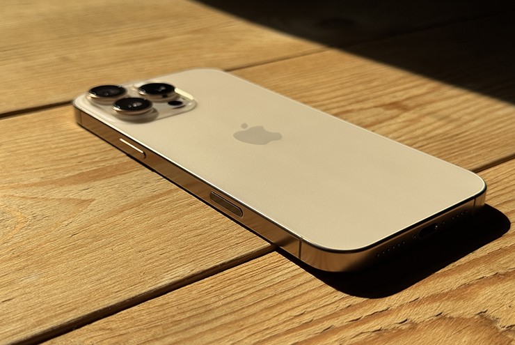 Đây là chiếc iPhone đẹp nhất từ trước đến nay - 1
