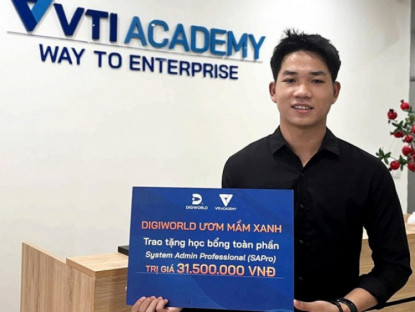 Thông tin doanh nghiệp - Vượt lên hoàn cảnh, chàng sinh viên CNTT xuất sắc giành học bổng 31,5 triệu đồng từ VTI Academy và Digiworld