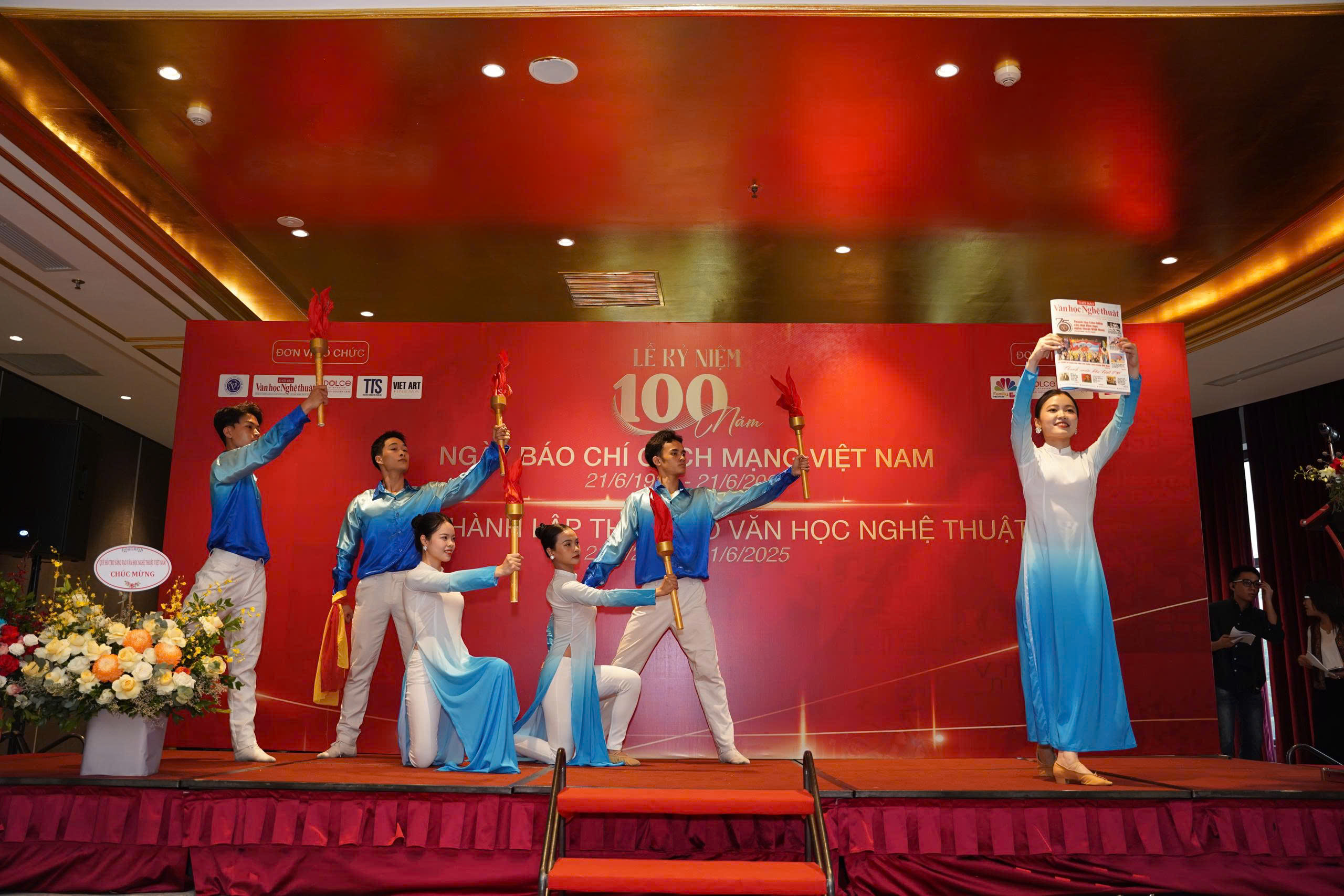 Thời báo Văn học nghệ thuật – Tự hào dấu ấn 5 năm - 2