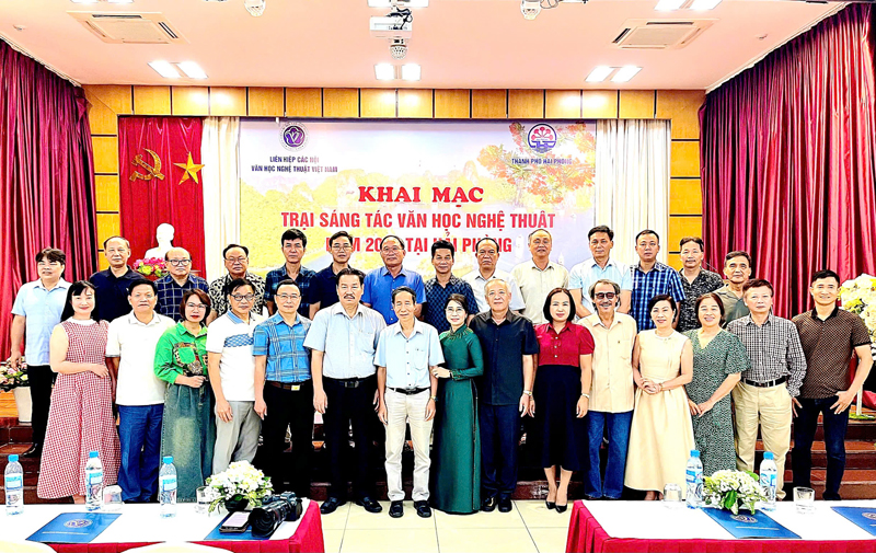 Liên hiệp các Hội văn học nghệ thuật Việt Nam khai mạc Trại sáng tác văn học nghệ thuật Hải Phòng 2025 - 6
