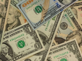 Thế giới chờ đợi phản ứng của Iran, đồng USD tăng vọt