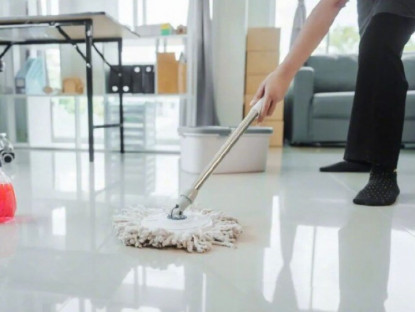 Gia đình - Tại sao lại ngửi thấy mùi tanh sau khi lau nhà? Đây là cách khắc phục