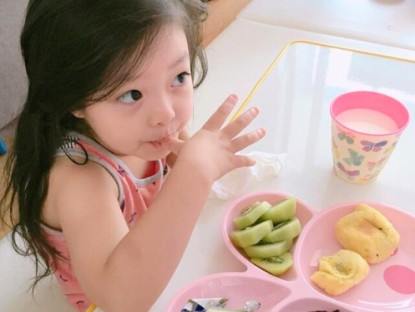 Gia đình - Trẻ cả năm không ốm chẳng phải do bẩm sinh, mà nhờ chiến lược dinh dưỡng có chủ đích của mẹ khéo