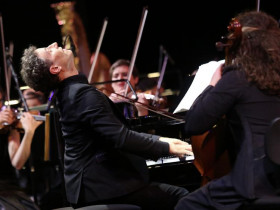 David Greilsammer trở lại Việt Nam với chương trình “Tiên nữ, giấc mộng và điệu vũ”