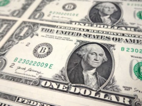Đồng USD lao dốc bất ngờ dưới thời ông Trump, trở nên yếu nhất 3 năm qua: Tại sao?