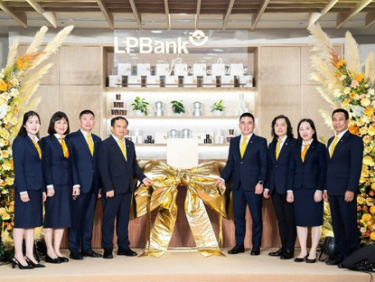 Thông tin doanh nghiệp - Ngân hàng Lộc Phát ra mắt dịch vụ LPBank Private Lounge dành riêng cho khách hàng cá nhân ưu tiên