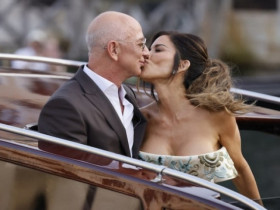 Jeff Bezos là ai mà đám cưới khiến cả thế giới phải dõi theo?
