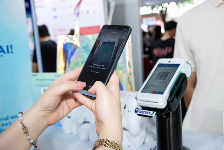 Thanh toán không tiền mặt ngày càng mở rộng, đặc biệt là Apple Pay - 1