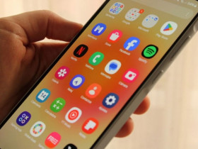 Samsung và Apple lãnh hậu quả vì tội cài sẵn gần 200 ứng dụng