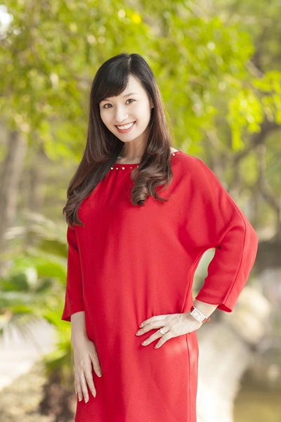 Dàn sao VTV sinh xong vẫn đẹp: Hồng Diễm U50 trẻ như mới 18, Thuý Diễm khoe body &#34;phồn thực&#34; gây choáng - 2