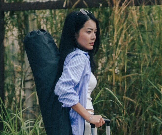 Nữ chính phim Dưới Đáy Hồ ngoài đời là mẹ một con, từng bị chồng doanh nhân trách vì quá hậu đậu khi mang thai - 1