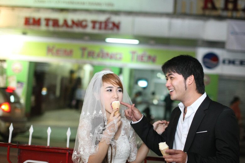 Vợ diễn viên Bảo Anh mang bầu 3 lần vẫn đẹp nuột nà, nhìn qua cứ ngỡ bạn học của con gái - 6