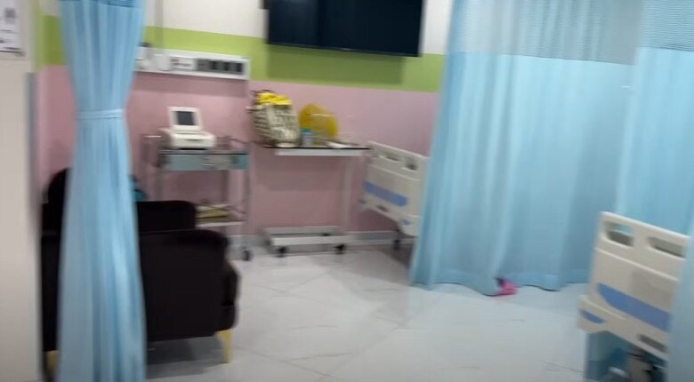 Vợ kém 26 tuổi của Tiết Cương và hành trình đi đẻ: Từ nhập viện khẩn cấp đến lộ diện tươi tắn sau sinh - 2