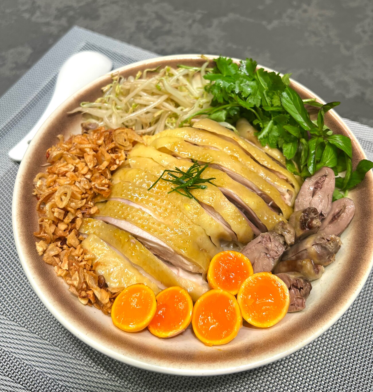 Sống cùng anh chị, Gen Z cực chăm nấu ăn, khoe những món tự nấu chất lượng, tạo dựng nếp nhà - 11