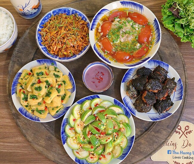 Hôm nay nấu gì: Bữa cơm đậm chất mùa hè, ngon miệng, thanh mát dễ ăn - 1