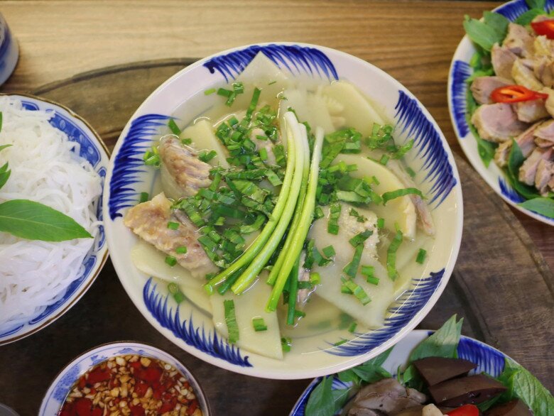 Hôm nay nấu gì: Bữa tối siêu ngon, thanh mát nhìn mà thèm - 6