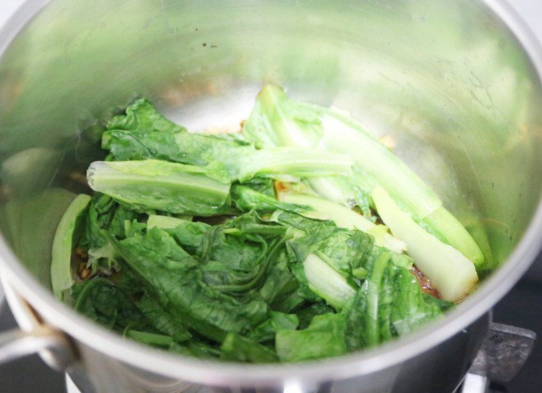 Loại rau có canxi gấp 36 lần canh xương hầm, xưa chẳng ai để ý giờ nhiều người ưa chuộng, 35.000 đồng/kg, xào tỏi cực ngon - 3