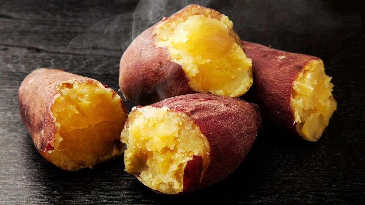 Luộc khoai lang nhất định phải cho thìa này, củ nào cũng bở tung, ăn lúc nào cũng đã - 3