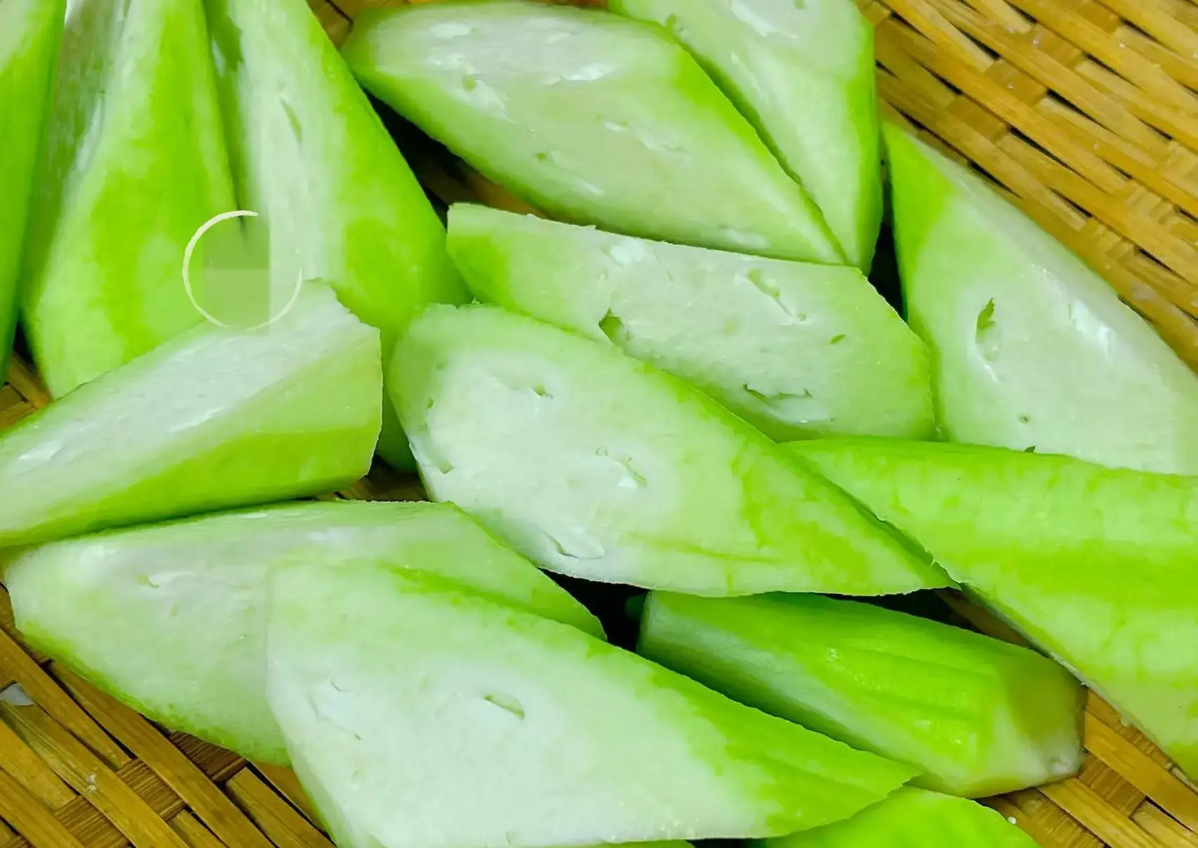 Mùa hè ăn loại quả này sẽ ít ốm, lợi tiểu, thải độc lại tiêu sưng, nấu canh cực ngon và giàu dinh dưỡng - 1