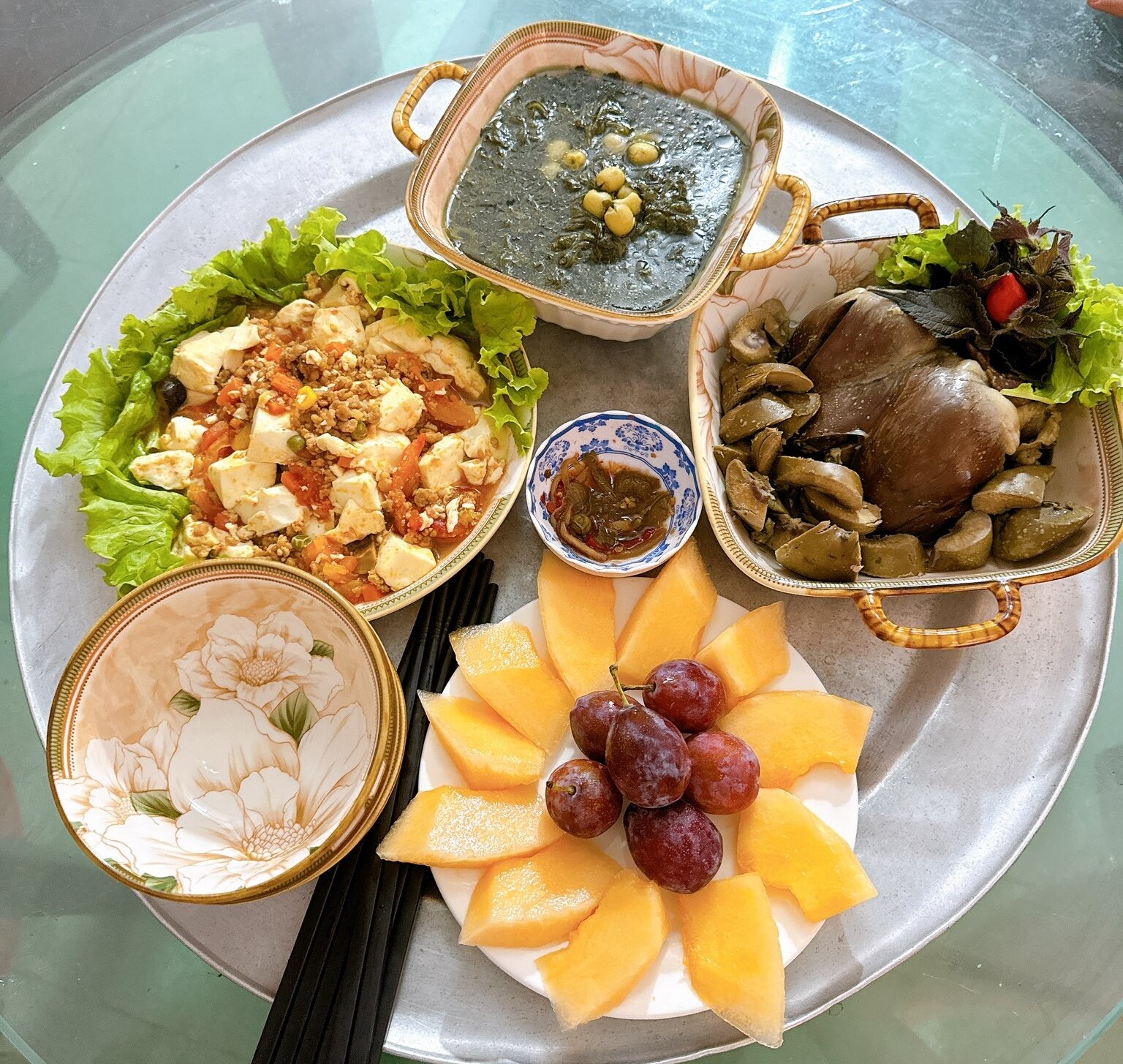 Từ luộc trứng cũng phải gọi điện cầu cứu bạn, 9X giờ đã lên tay, khoe loạt cơm hè ngon mát &#34;khéo hết phần thiên hạ&#34; - 11