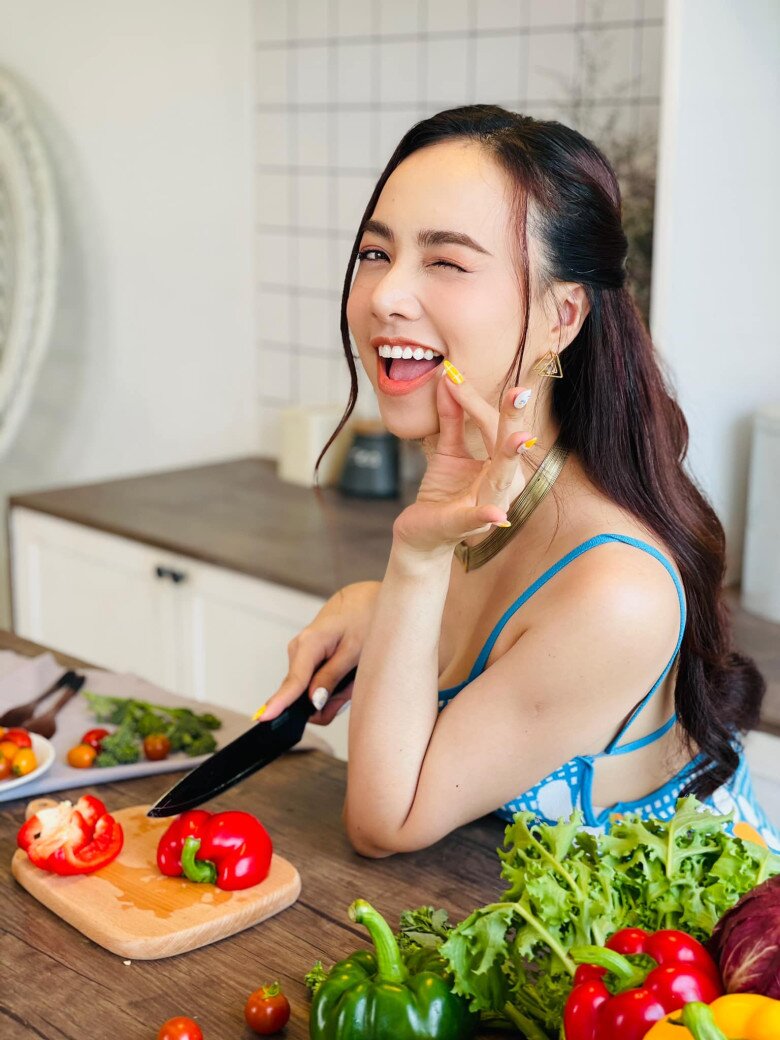 Chồng đạo diễn trăm tỷ của Đinh Ngọc Diệp không chỉ giàu, giỏi mà còn đảm nấu ăn thế này! - 10