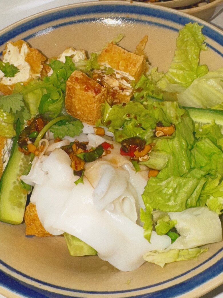 Chồng làm cho Hoa hậu Diễm Hương bào ngư, hải sâm và đủ món ngon: Vợ nấu thì liên tục uống nước, dụi tai - 2