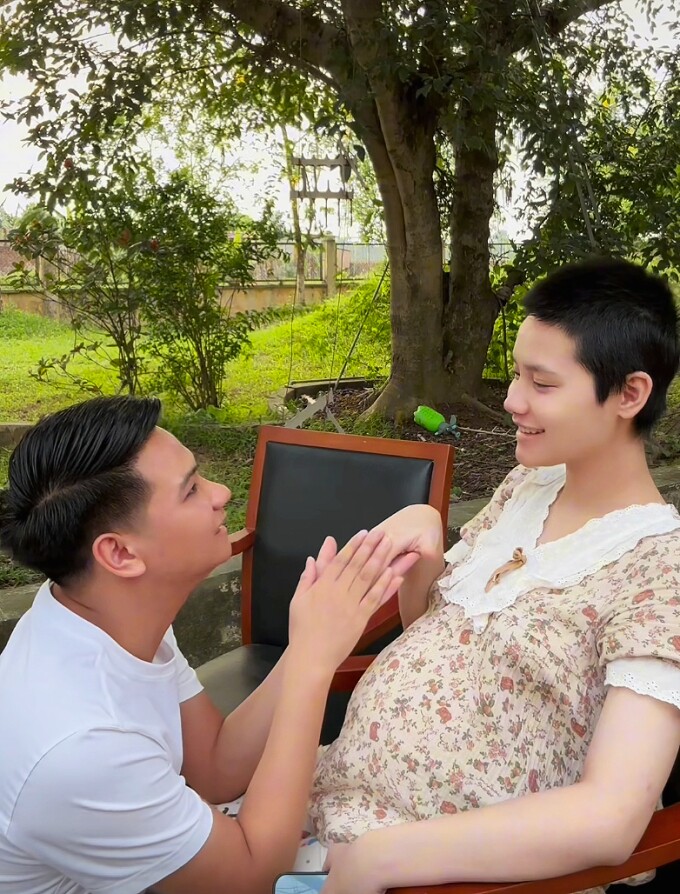 Bị nói “content bẩn”, anh chồng từng được tung hô chăm vợ bầu xuất huyết não lên tiếng, nữ chính lộ diện hút triệu view - 5