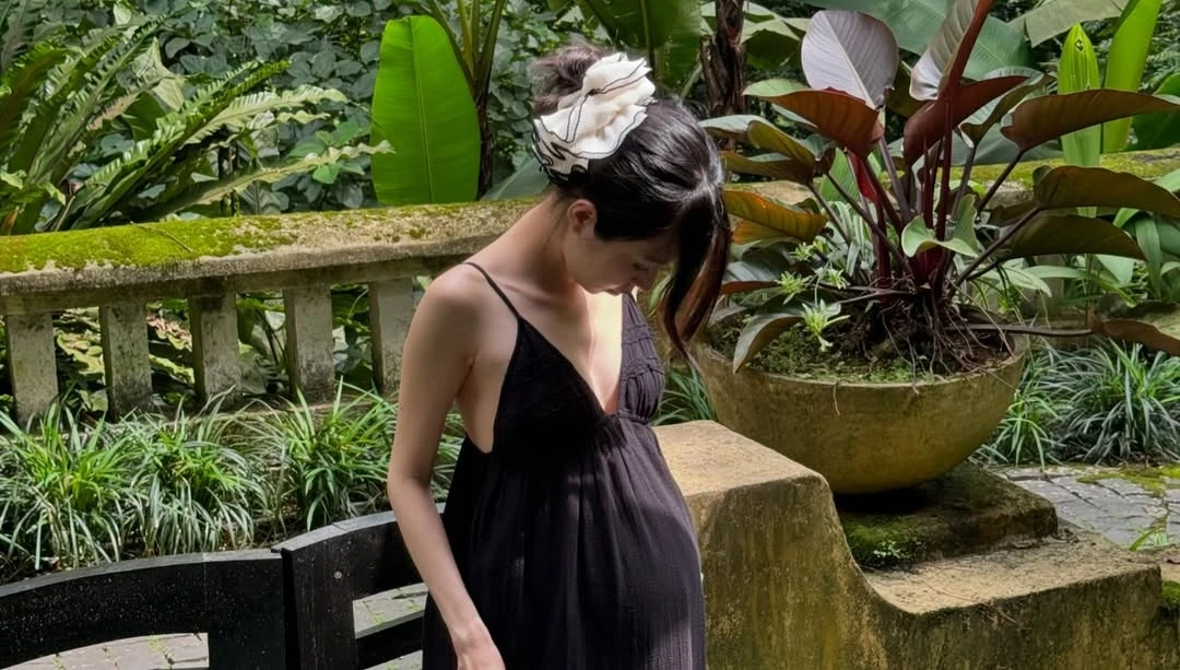 Con gái “vua hài đất Bắc” Xuân Hinh tất bật soạn đồ đi đẻ, gây bất ngờ với vóc dáng thon gọn khi bầu tháng cuối - 6